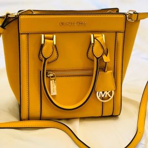 Michael Kors Crossbody Bag. Yellow. MINT condition